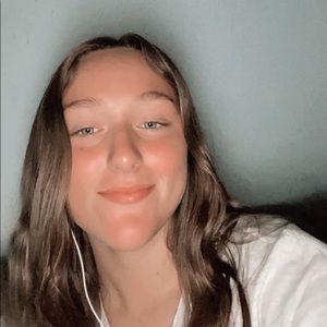 Meet your Posher, Kaleigh